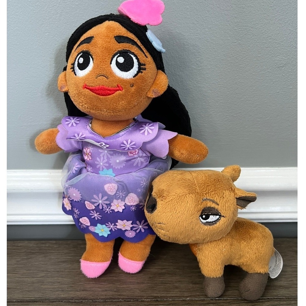Disney Encanto Isabela Madrigal & Capybara Plush Set Jakks Pacific Stuffed Toy